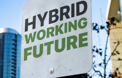 benefits of hybrid working
